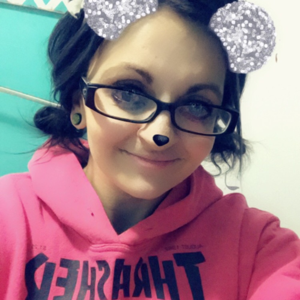 Meet your Posher, Stephanie